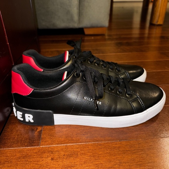 Tommy Hilfiger Rezmon Mens Sneaker Shoes - Picture 2 of 8